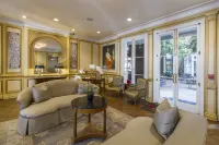 Hotel Mazarin - parking
