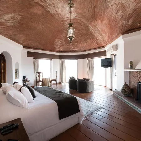 Hotel Misión Grand Casa Colorada