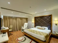 Ramee Grand Hotel and Spa, Pune Hotels near E-square