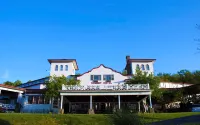 Historic Summit Inn Hotels in Wharton Township
