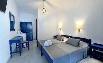 Lunar Santorini Hotel