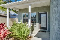 Panama City Beach House - the Starfish by Panhandle Getaways Hotel di Sunnyside
