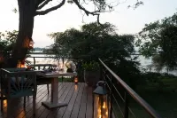 Flameback Eco Lodge - Romantic