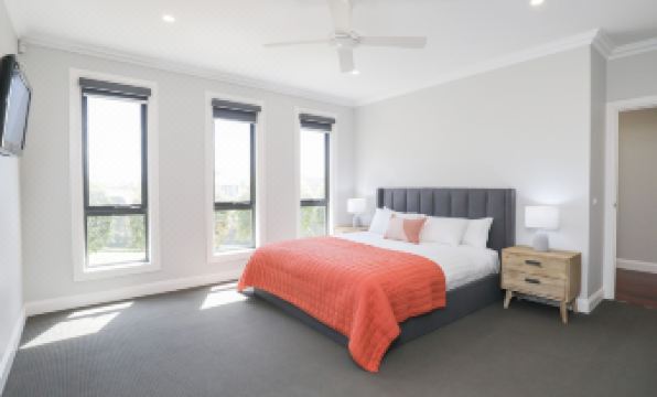 Indulge Luxury Homes - Dockside Marina - Housity