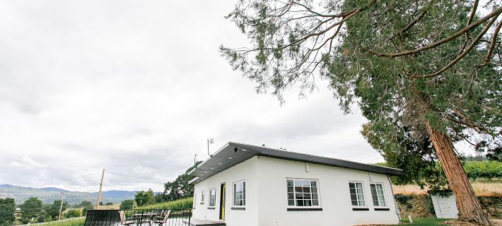 Hummingbird Estate Wine & Suites Hotels in Jackson County