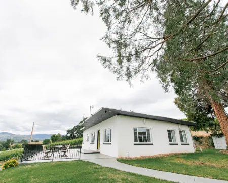 ハミングバード エステート ワイン & スイート セントラル・ポイントのホテル