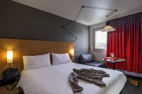 Hôtel Ibis Cergy-Pontoise Le Port Hôtels à : Pontoise