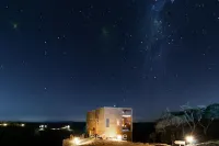 Romantic Cabin with Mountain Views VST033