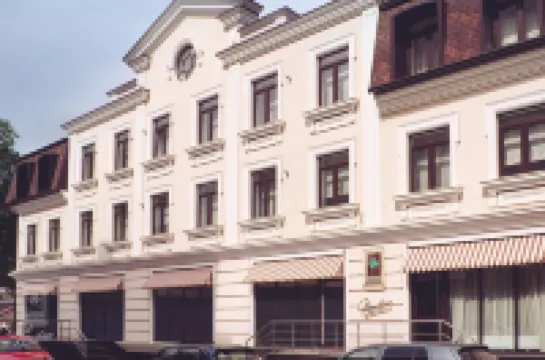 Familion ApartHotel โรงแรมในคีชีเนา