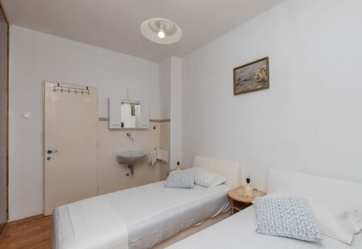 게스트 하우스 브라다스