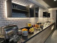 Emils Hotel - breakfast
