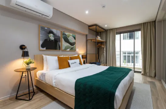 Charlie Haddock Jardim Paulista Hotels near Renaissance Theater