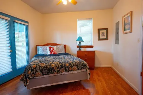 Spacious Waterfront Treehouse 2BR & 2Baths