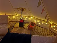 5m XL Bell Tent with Log Burner Near Whitby - Homestays