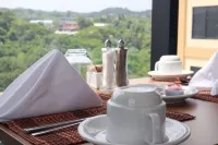 Comfort Inn & Suites Tobago - breakfast