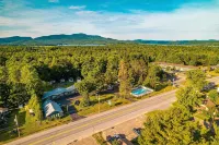 Park Motel and Cabins