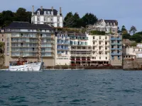 Hôtel-Restaurant Printania Hotels in Dinard