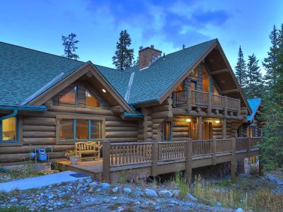 Pine Forest Lodge