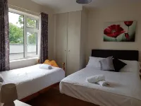 Newcastle Townhouse Hotels in Barna