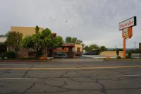 Classic Inn - Motels