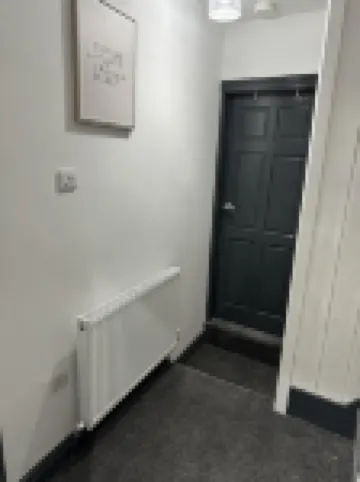 Stunning 4-Bed House in Leeds Close to Center