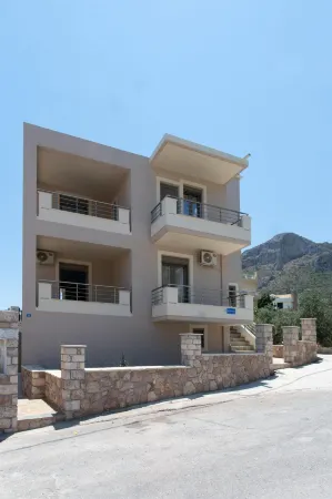 Tulipa Suites Отели в г. Monemvasia