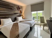 Aimas Hotel & Convention Centre Hotels in Klamasen