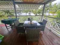 Fare Mama Rota - au Bord de l'océan Hotels in Raiatea