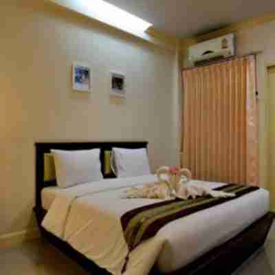 โรงแรมชุมพรทราเวลลอดจ์ Rooms