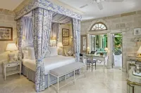 Leamington Pavilion by Blue Sky Luxury