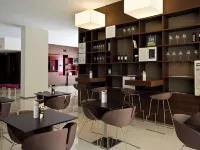 Eos Hotel Hotels near Teatro Apollo