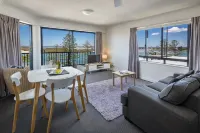 Belaire Place Motel Apartments Hotels in Golden Beach