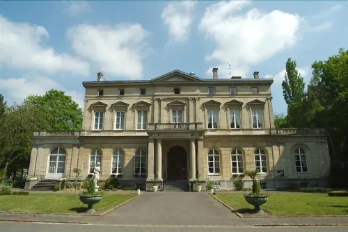 Château de La Motte Fenelon Hotel a Creveceur-sur-l'Escaut