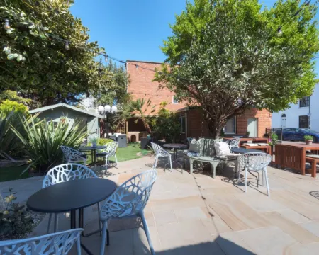 Somerset House Boutique Hotel and Restaurant Hotele w: Southsea