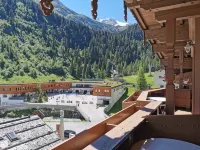 Hotel Neuhintertux - Mountain view
