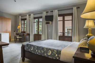 Balhambra Suites - Adults Only