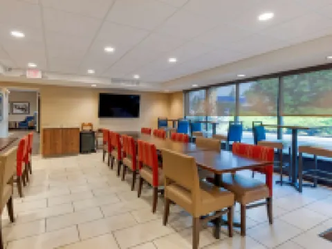 Comfort Inn University Hotels in Amherst