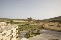 Dolphin Court - parking
