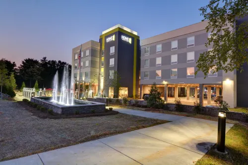 Home2 Suites by Hilton Charlotte Piper Glen - Разрешено размещения с домашними животными