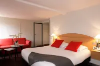 Logis Hôtel l'Orée de Chartres - Barjouville Các khách sạn ở Voves