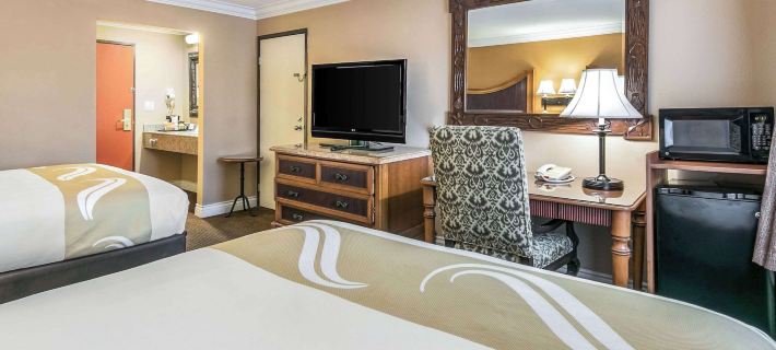 Quality Inn & Suites Atlanta Airport South Hotels in College Park