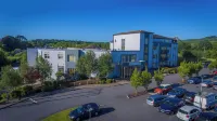 Newtown Park Hotel - parking