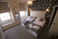 The Saracens Head Hotel Hotel di 