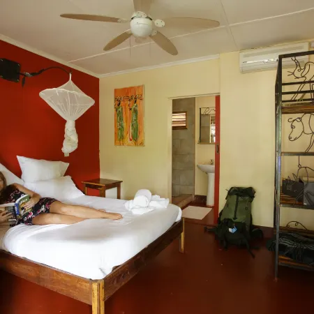 Jollyboys Backpackers and Camp
