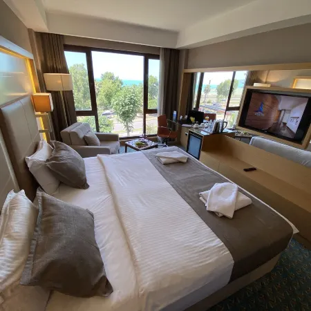 Blue Sea Hotel