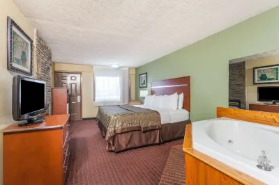 Baymont by Wyndham Pigeon Forge Near Island Drive Отели в г. Пиджен Фордж