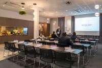 Hôtel Mercure Paris Porte de Pantin Hotel a Pantin