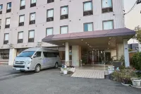 Hotel Sun Plus Yutaka Hotel di Kaizuka