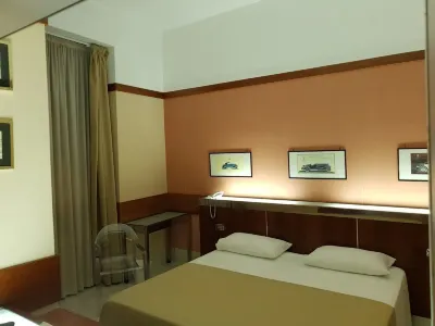 Hotel Artemide Hotel dekat Rebus Escape Room Aversa