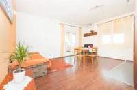 Apartments Tatjana - parking